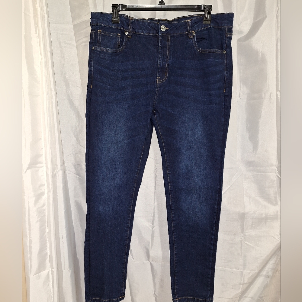Riot Empire Men's Denim Blue Jeans Size 38 X 32 Cotton Blended 5-Pocket Boot Cut